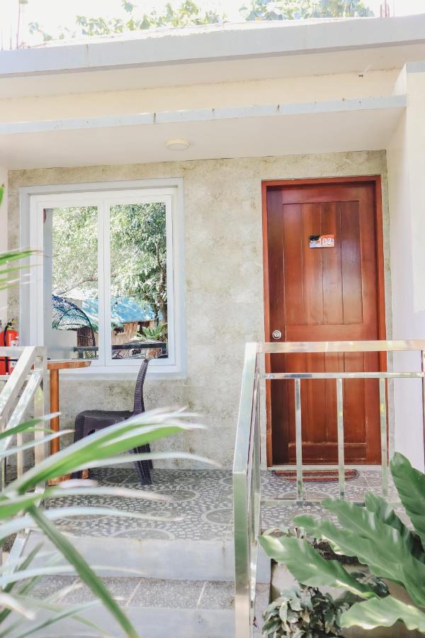 Youhan Beach Resort San Antonio  Exterior photo