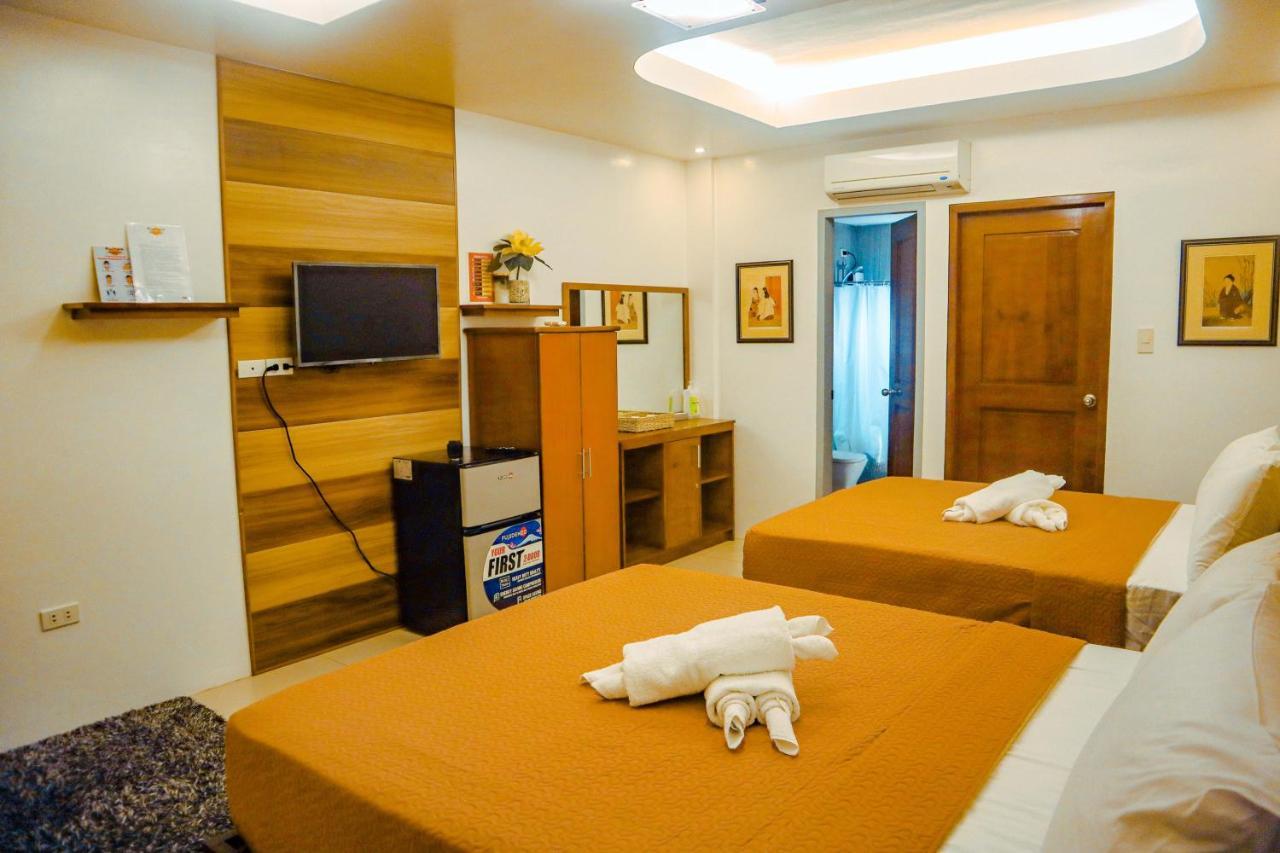 Youhan Beach Resort San Antonio  Exterior photo