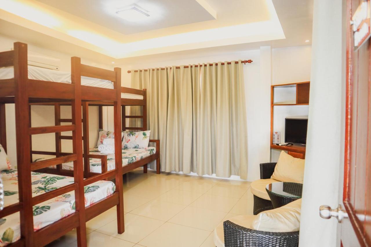 Youhan Beach Resort San Antonio  Exterior photo